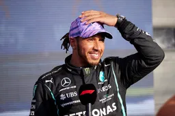 Hamilton na tumultueuze race: 'Ik heb na afloop mijn ondergoed moeten vervangen'
