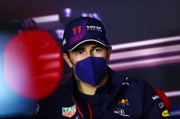 Doornbos na matig optreden Perez in Oostenrijk: 'Hij gaat op de penaltystip liggen'