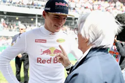 Ecclestone prikt Red Bull en McLaren met kerstkaart, alleen complimenten voor Verstappen