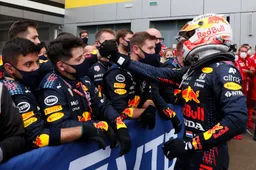 Ondertussen in Rusland | Verstappen blij met P2: 'Dat is erg, érg goed!'