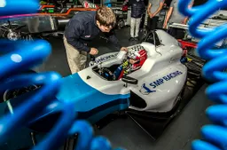 Jongste W Series-debutante Sidorkova ambitieus: 'Dan kan ik meedoen om het kampioenschap'