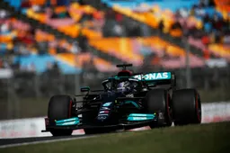 Hamilton geniet van 'toffe' baan: 'Met veel grip is het geweldig om te rijden hier'