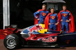 Red Bull met wederom een speciale livery: een gunstig voorteken voor Verstappen?