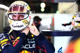 Boordradio Verstappen GP Australië: 'Moet ik een brandblusser pakken, of niet?'