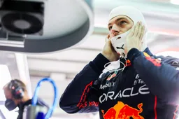 Verstappen over Bottas: 'Zodra ik het zag, ging ik van mijn gas'