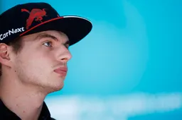 Lammers zag goede start van Verstappen: 'Sainz liet zich als een mak lam voorbij rijden'