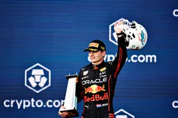 Verstappen over 'speciale' boordradio Horner: 'Mijn trommelvliezen waren al gescheurd'