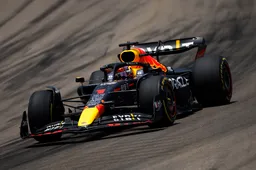 Verstappen begaat kostbare fout, Leclerc maakt optimaal gebruik en pakt poleposition