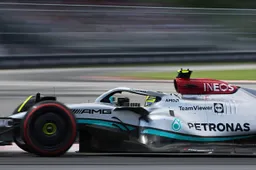 Mercedes verwijdert tweede vloersteun uit angst voor protesten