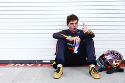 Verstappen lachend over lange nachten in Miami: 'Ik had de harde band onder me!'