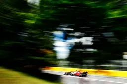 Alfa Romeo gaat beter met nieuwe vloer: 'Weer een kleine stap in de goede richting'