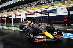 Verstappen pakt met overmacht pole in kletsnat Canada, Alonso verrast met tweede startplek