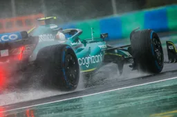 Boordradio's VT3 | Vettel vindt de barrières in Hongarije: '****. Sorry.. Ugh!'