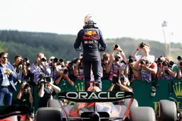 Häkkinen: 'Zie niet in hoe Leclerc nog een uitdaging is voor Verstappen'