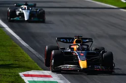 Hill ziet Red Bull-tijdperk komen: 'Verstappen kan tot 2025 gaan domineren op deze manier'