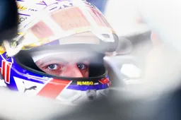 Verstappen wint zinderende GP van Nederland en ziet tweede F1-wereldtitel naderen