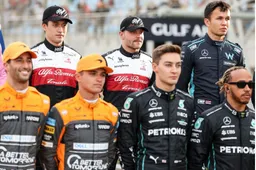 Zhou ziet Hamilton als bondgenoot: 'Hij weet wat ik heb moeten doorstaan'