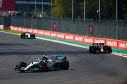 Mercedes voorspelt lastige GP Brazilië: 'Ferrari heeft vergeleken met Red Bull voorsprong op ons'