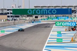 Pérez wijst Aston Martin aan als concurrent: 'Het is een fantastisch team'