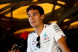 Russell looft Elliott na personeelswijziging Mercedes: 'Maar nu werkt hij echt in zijn kracht'