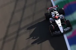 De Vries gretig om strijdtoneel te betreden: 'Hopelijk komen er kansen voor ons'