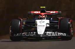 Tsunoda imponeert in Azerbeidzjan en leeft mee met De Vries