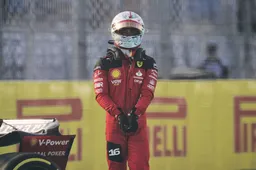 Oud-Formule 1-coureur adviseert Leclerc: 'Hij moet stoppen met crashen'