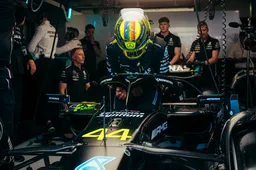 Hamilton haalt schouders op na moeilijke vrijdag: 'Onze auto voelt aan als de auto'