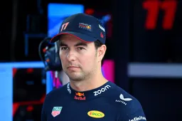 Uitspraken van papa Pérez vallen niet goed bij Prost: 'Hij zei dat dit vergelijkbaar is met Ayrton en mij'