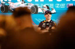 Verstappen vol vertrouwen na indrukwekkende zege: 'Ik voel me altijd onverslaanbaar'