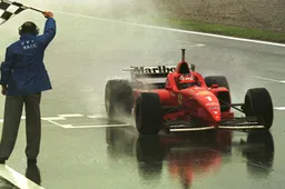 Regen tijdens GP van Spanje? In 1996 leverde dat deze legendarische regenrace op