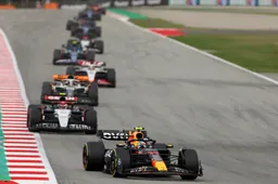 Pérez reed een knappe inhaalrace in Barcelona: 'Excuse me? Hebben zeker bij Ziggo gekeken?'