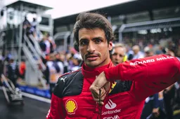 Sainz: 'We zijn helaas niet competitief, het was een zware dag voor het team'