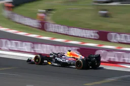 Tribuneverslag GP Hongarije | Liters water, zonnebrand, bier en een zege van Verstappen