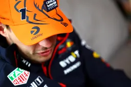 Power Rankings gedomineerd door Verstappen: 'Hij lijkt elke uitdaging aan te kunnen gaan'