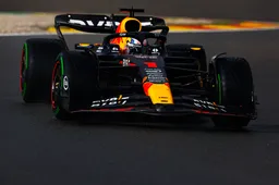 Verstappen 'heeft het allemaal', maar 'staat er nu helemaal alleen voor'