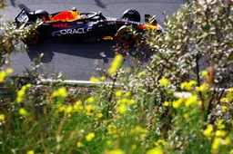 Verslag kwalificatie | Verstappen ook onaantastbaar op opdrogend Zandvoort, Albon maakt indruk