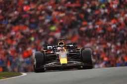 Koning Willem-Alexander steekt loftrompet voor Verstappen: 'Wát een ambassadeur voor Nederland is hij'