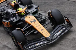 Norris ziet wel overeenkomsten met Verstappen: 'Hij haat golfen, maar we spelen samen padel'