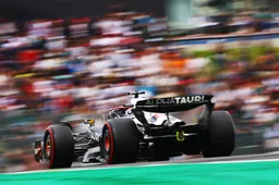 Mercedes bekommert zich niet om samenwerking Red Bull en AlphaTauri: 'Heeft weinig voordelen'