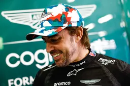 Alonso woest na woorden van 'die kerel' Ocon: 'Hij is nog steeds erg onvolwassen'