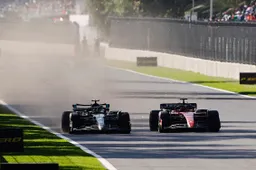 Hamilton moest alles uit de kast halen om Leclerc te passeren: 'Dat was echt de enige manier'