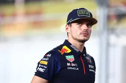 Verstappen blijft positief: 'Dit maakt de zondag alleen maar leuker!'