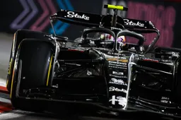 Nieuwe naam van Sauber voor 2024 en 2025 bekendgemaakt: Stake F1 Team Kick Sauber