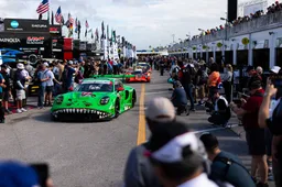 24 uur van Daytona | Porsche apetrots op Daytona-zege, Dontje wint in GTD-klasse