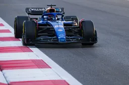 Albon nog in de war na ontwikkelingen bij Williams: 'Alsof ik van team ben gewisseld'