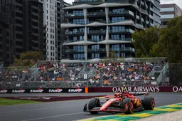 Italiaans feestje met een Ferrari één-twee na zeldzame uitvalbeurt Verstappen