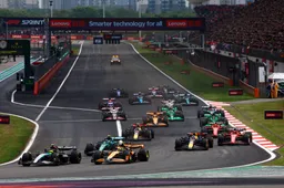 Rosberg ziet de messen geslepen worden tussen teamgenoten: 'Leek wel een wraakactie'