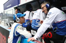 Ricciardo ziet kansen tijdens de race: 'We zitten op het randje van de punten'