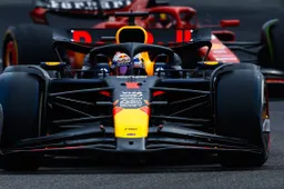 Oud-kampioen spreekt Britse fans toe: 'Verstappen een van de vijf beste coureurs ooit'